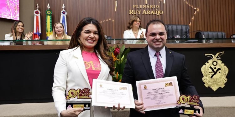 Roberto Cidade destaca importância da Procuradoria da Mulher da Aleam na proteção e garantia de direitos, em seu primeiro ano de atuação
