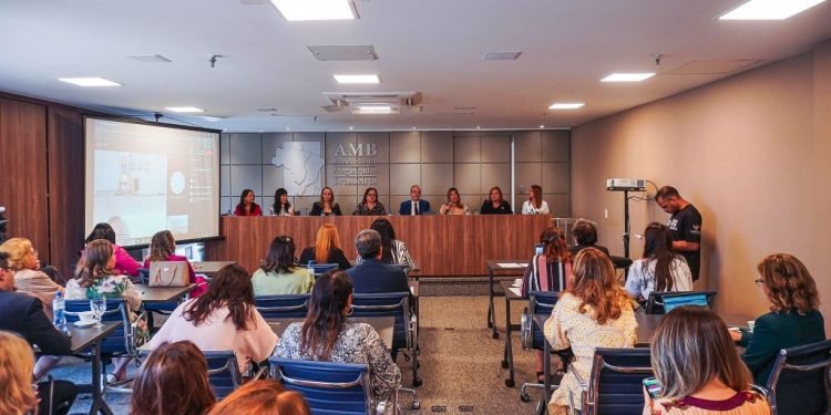 Desembargadora Maria das Graças Figueiredo toma posse como membro da Comissão Executiva do Conselho Nacional de Coordenadorias da Mulher em Situação de Violência Doméstica  