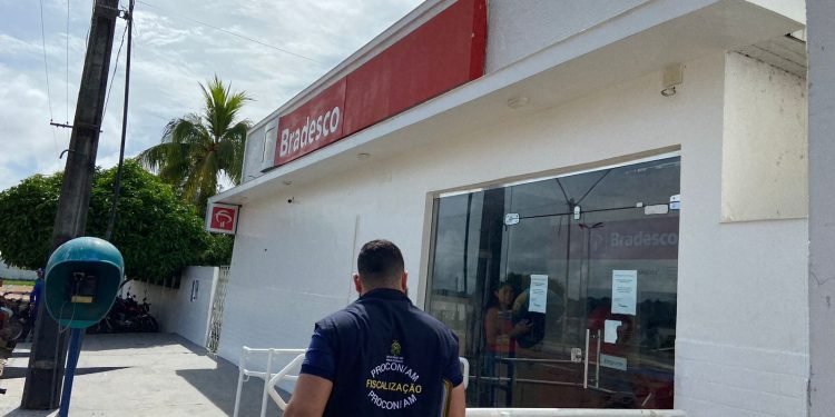 Procon-AM autua agência bancária por irregularidades no atendimento ao público em Novo Aripuanã