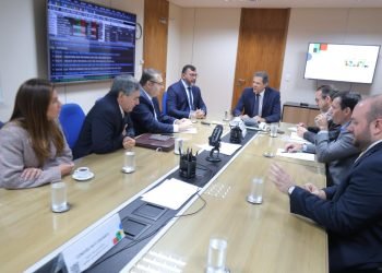 Em reunião com ministro da Fazenda, Wilson Lima recebe garantia de incentivo à ZFM na regulamentação da reforma tributária