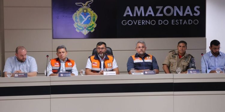 Governo do Amazonas articula a liberação dos serviços de dragagem que iniciarão no segundo semestre
