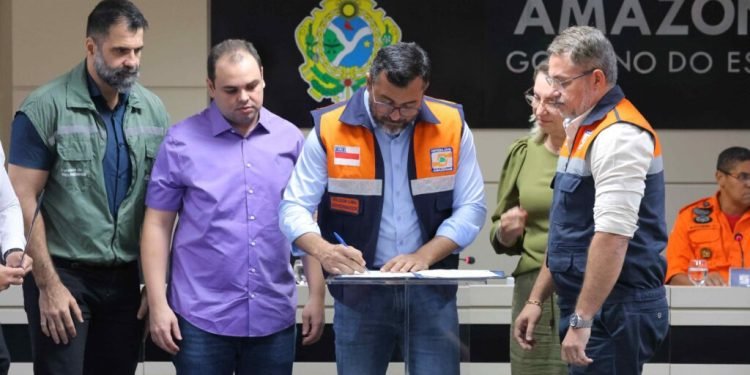 Governador Wilson Lima instala comitê de enfrentamento à estiagem e decreta situação de emergência em 20 municípios