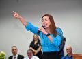 Débora Menezes reitera compromisso com Proerd durante formatura de novos alunos da zona Oeste