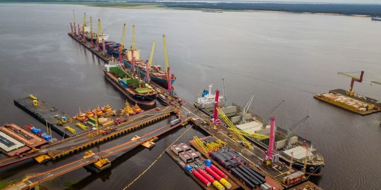 Governo do Amazonas ingressa com ação para impedir cobrança excessiva da chamada “taxa da seca”