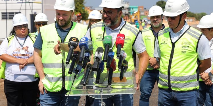 Governador Wilson Lima acompanha fase final de obras na ligação viária das avenidas Silves e Maués, na zona sul