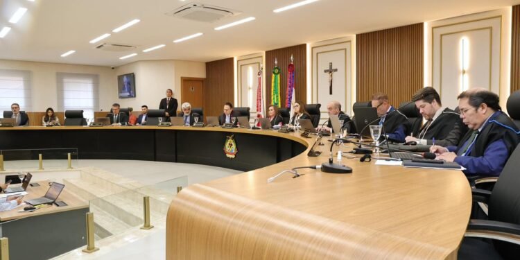 TCE-AM multa presidente da Câmara de Santa Isabel do Rio Negro em R$ 134,1 mil