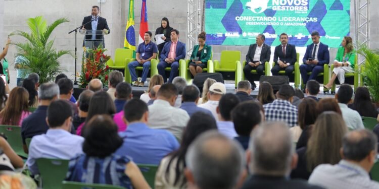Durante encontro com prefeitos eleitos e reeleitos, governador Wilson Lima reforça a importância de parceria entre estado e municípios em áreas prioritárias