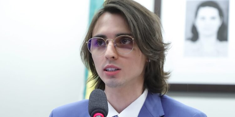 Amom Mandel é o mais produtivo do Brasil em 2024, liderando ranking de propostas legislativas