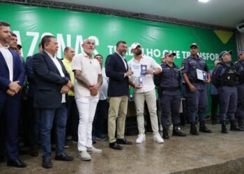 Governador Wilson Lima reforça segurança pública com entrega de armamentos, munições e equipamentos