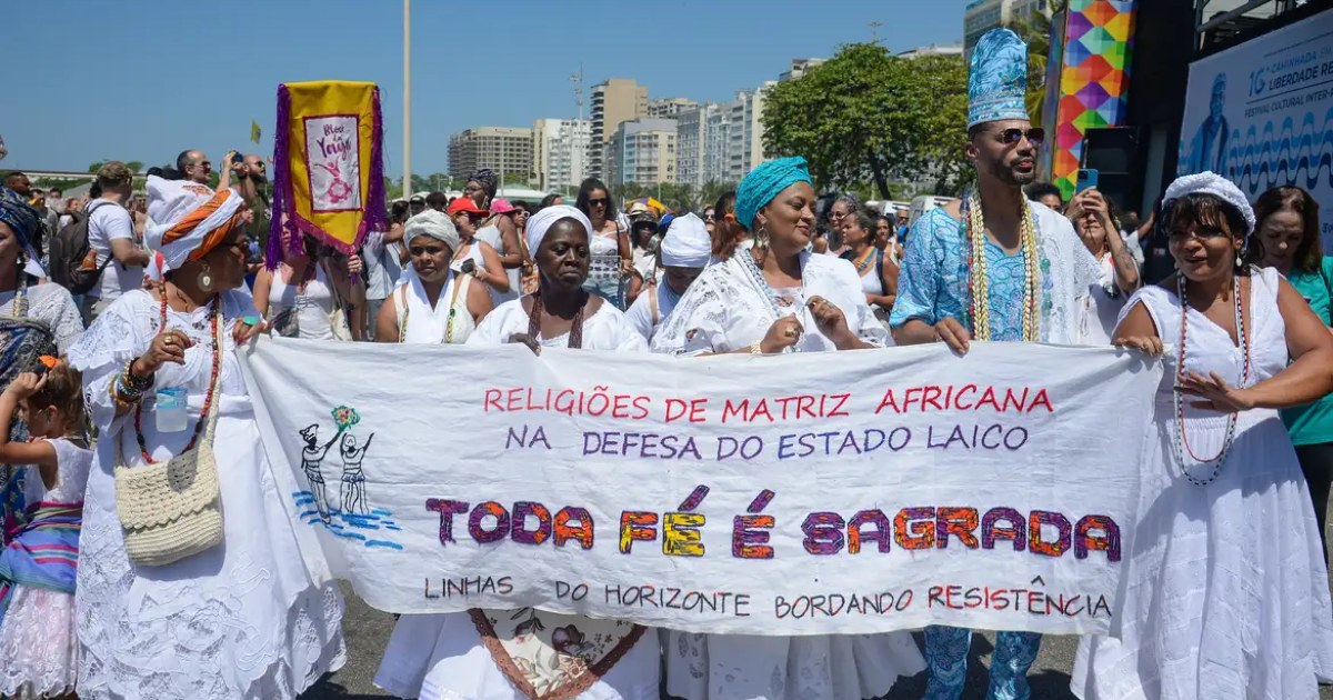 Idafro compara programas eleitorais e reúne dados sobre intolerância religiosa